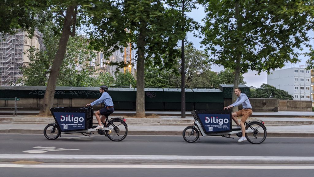 A vélo, les livreurs Diligo dépassent les autos